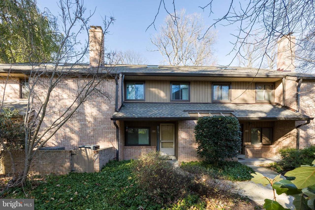 372 Paoli Woods - Photo 1