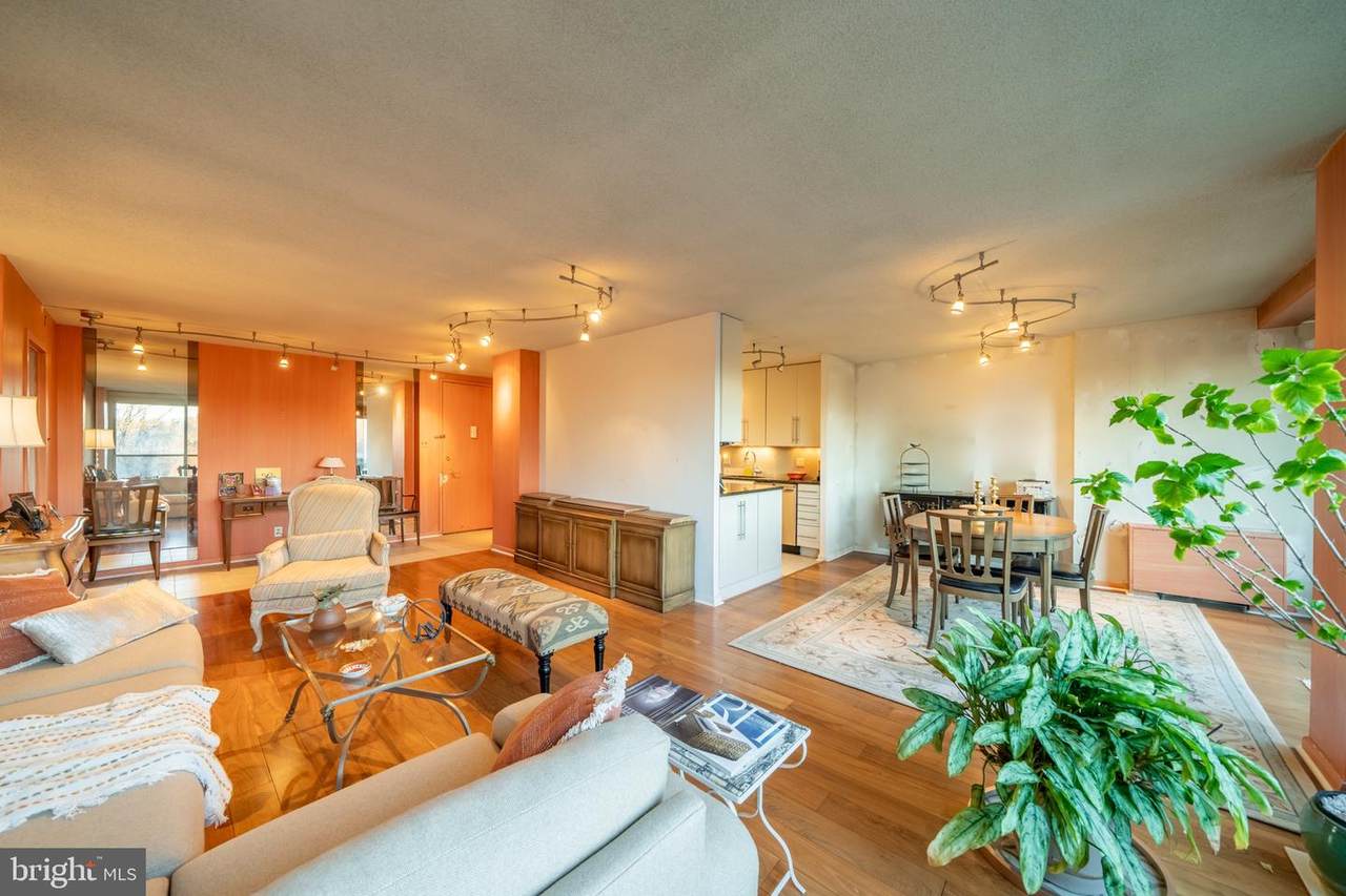 1001 City Avenue - Photo 1