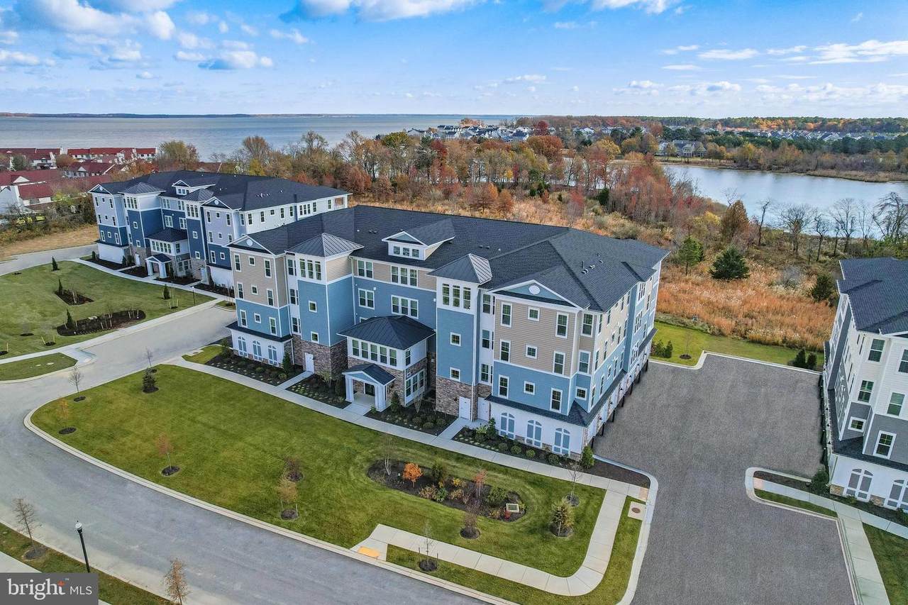 200 Harrier Way - Photo 1
