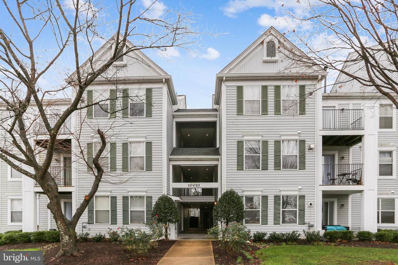 10010 Vanderbilt Circle - Photo 1