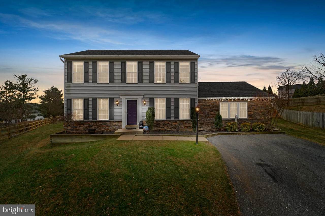 301 Shady Pond Drive - Photo 1