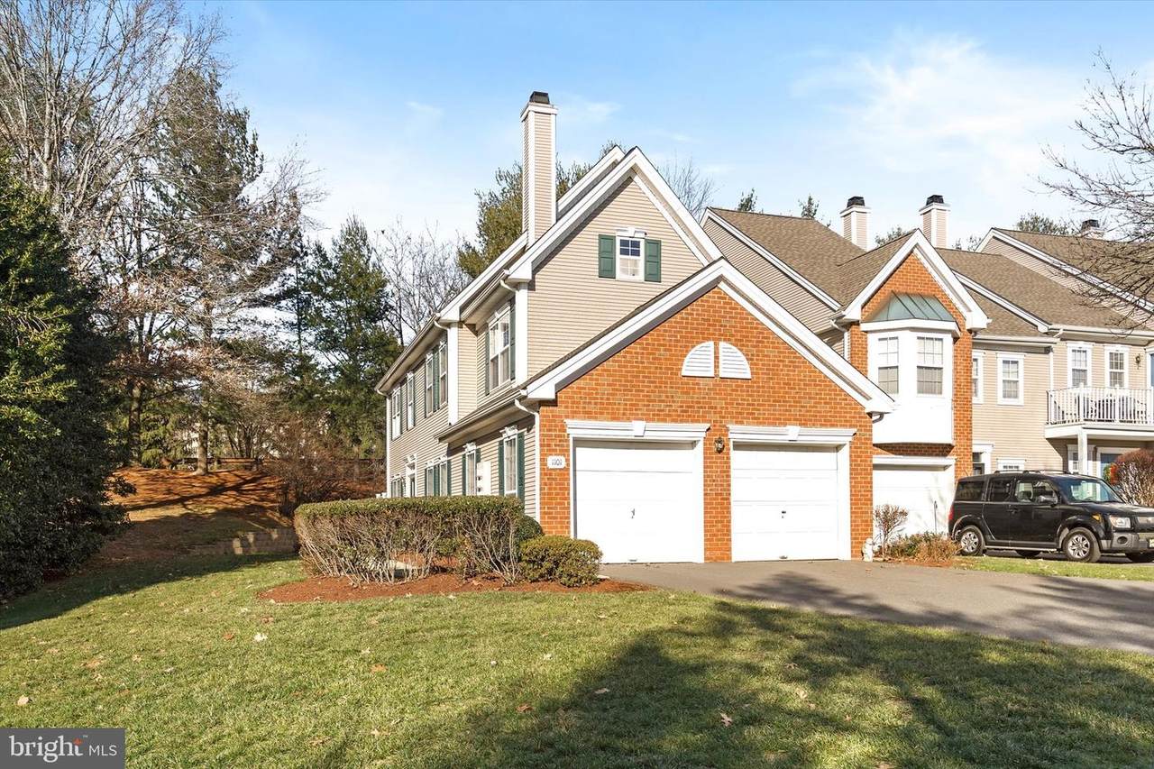 1101 Pebble Creek Court - Photo 1