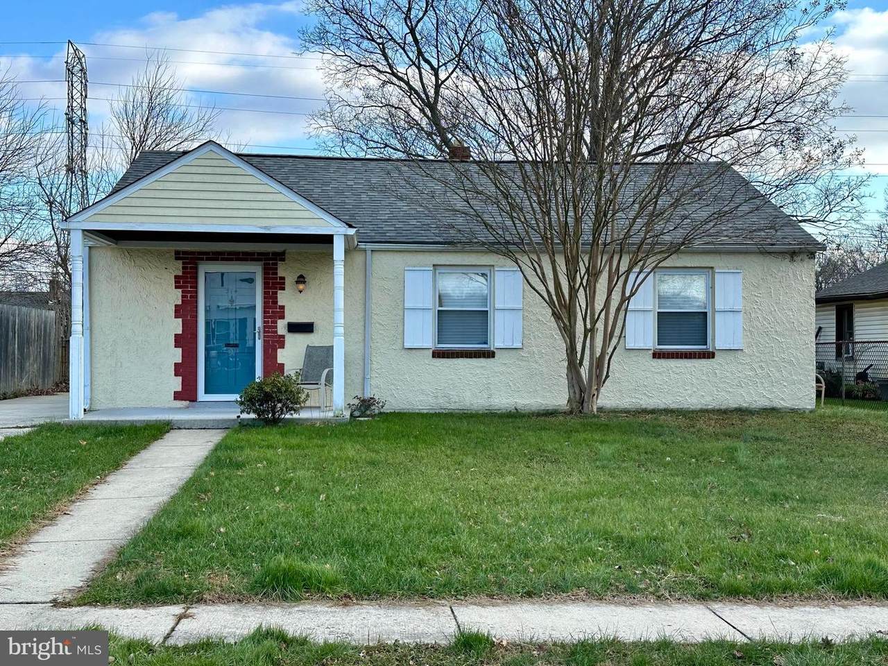 314 Elwood Place - Photo 1