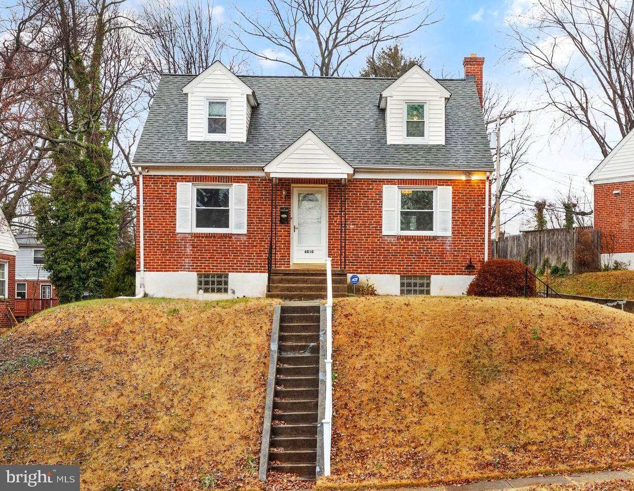 6010 Alta Avenue - Photo 1