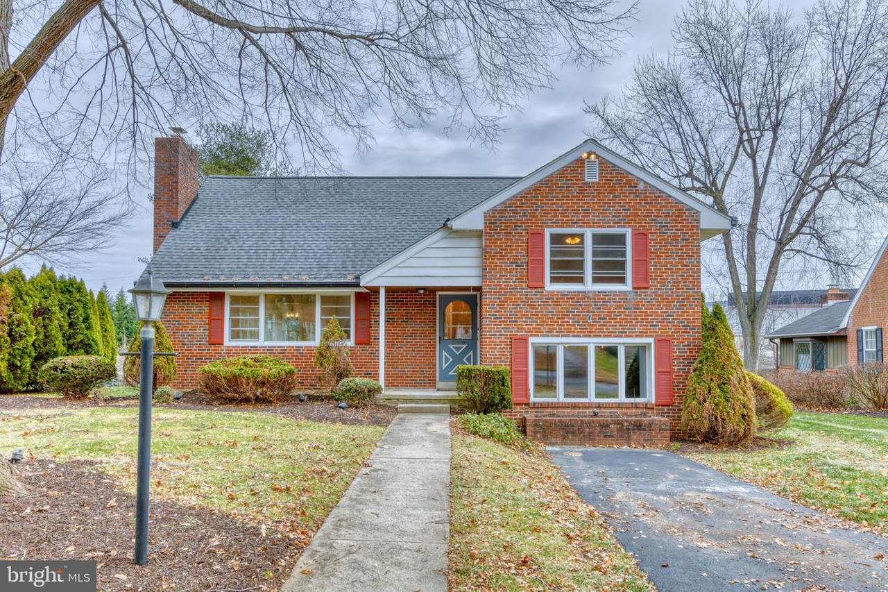 910 Lehigh Street - Photo 1