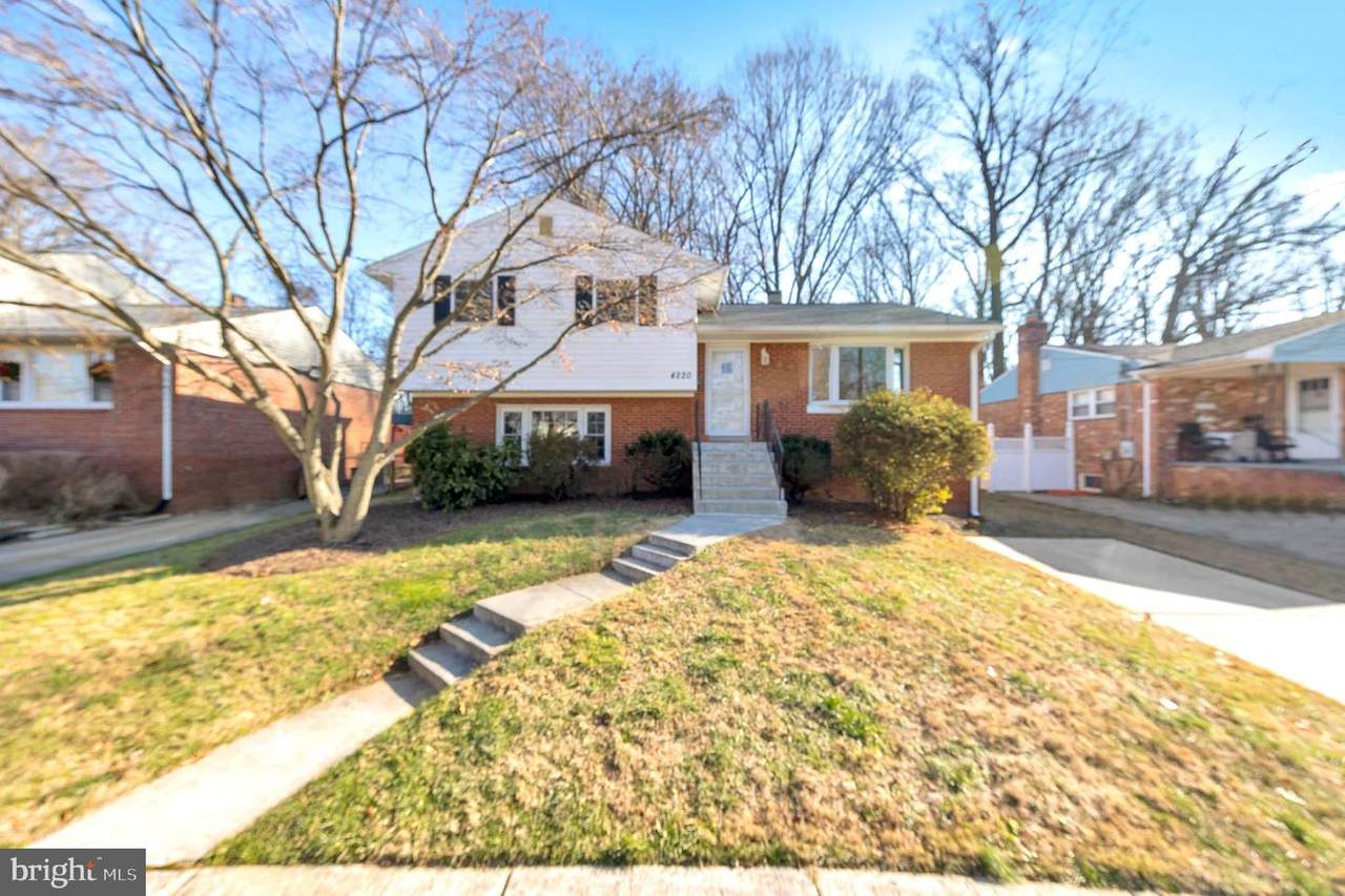 4220 Isbell Street - Photo 1