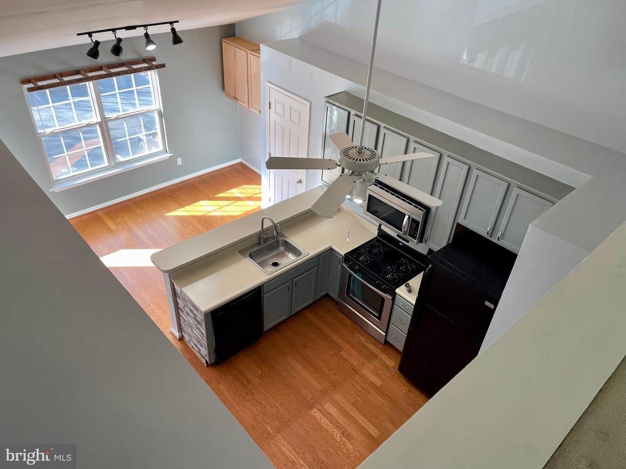 9215 Azure Court - Photo 1
