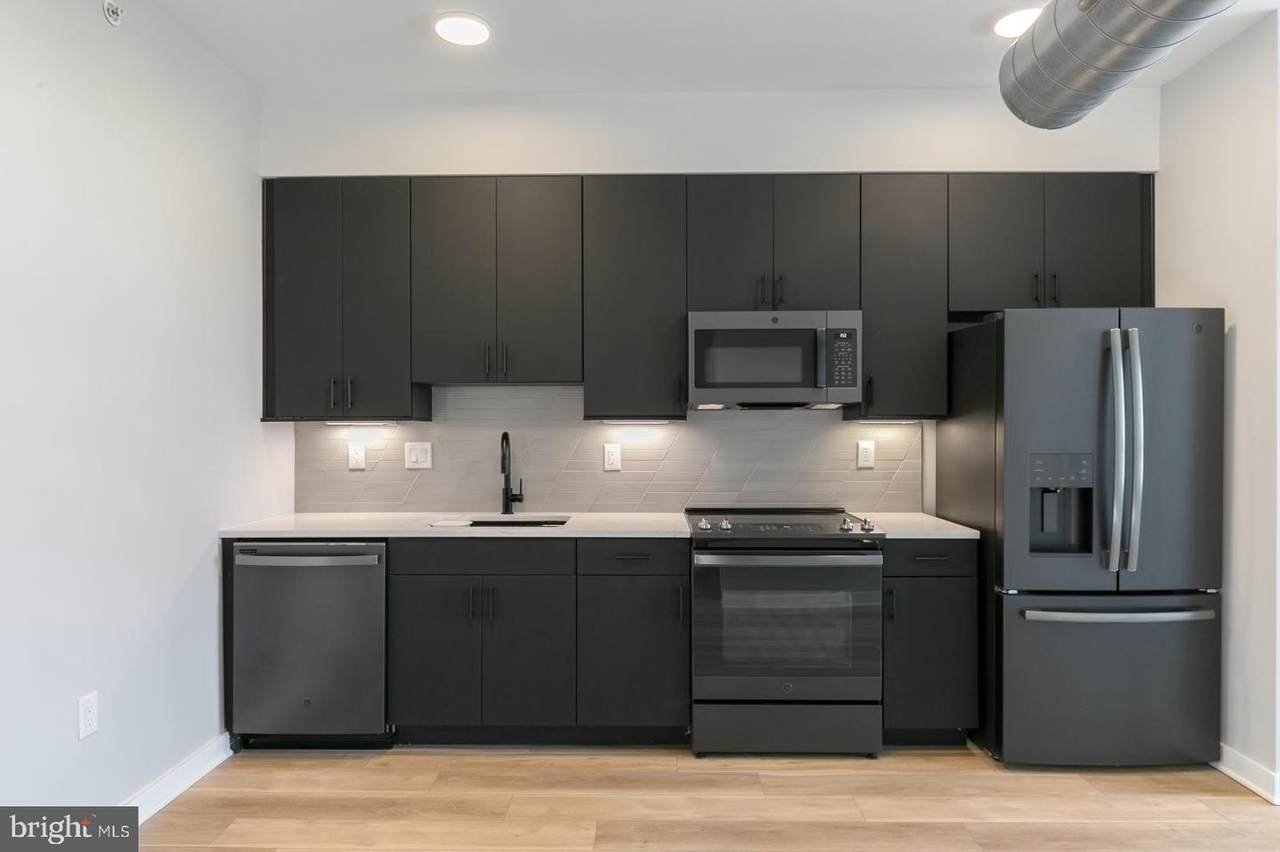 102 Berks Street - Photo 1