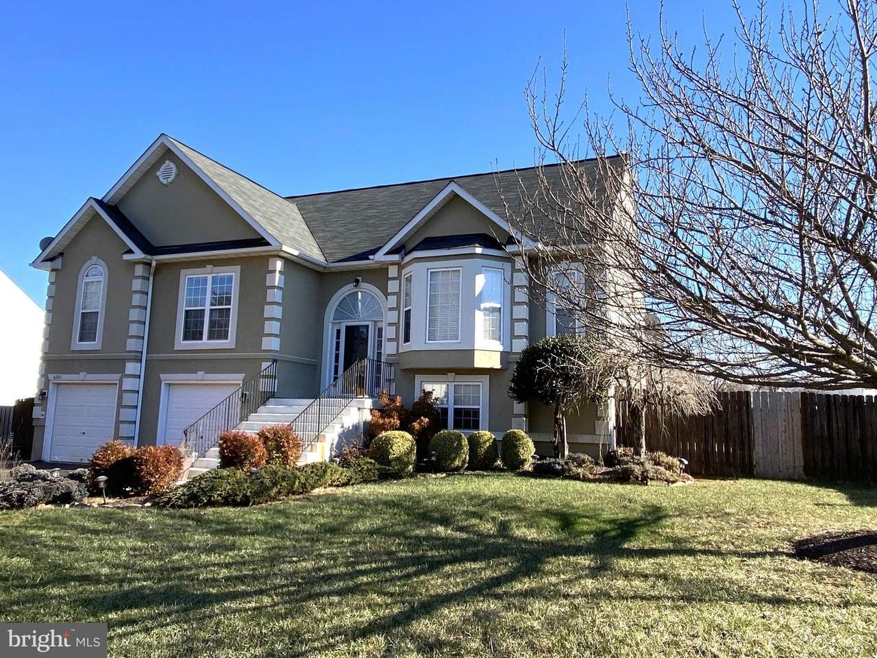 6201 Salisbury Drive - Photo 1
