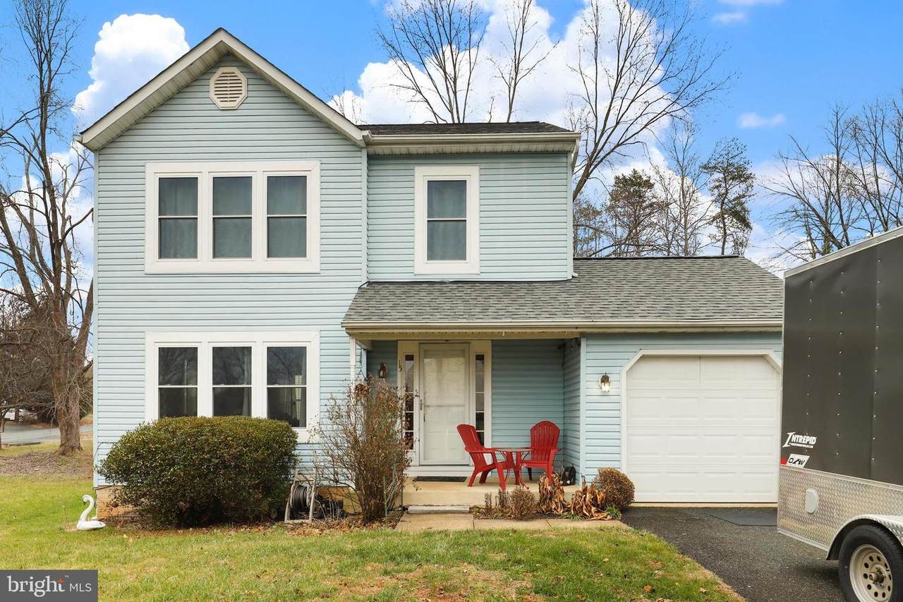 15 Bryant Boulevard - Photo 1