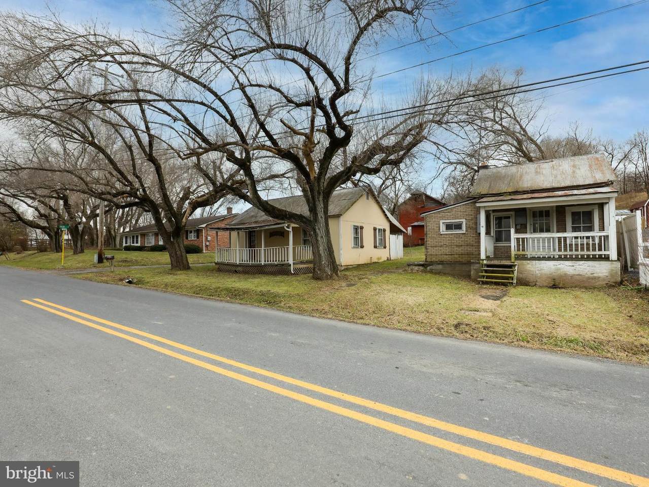409 Gainesboro Road - Photo 1