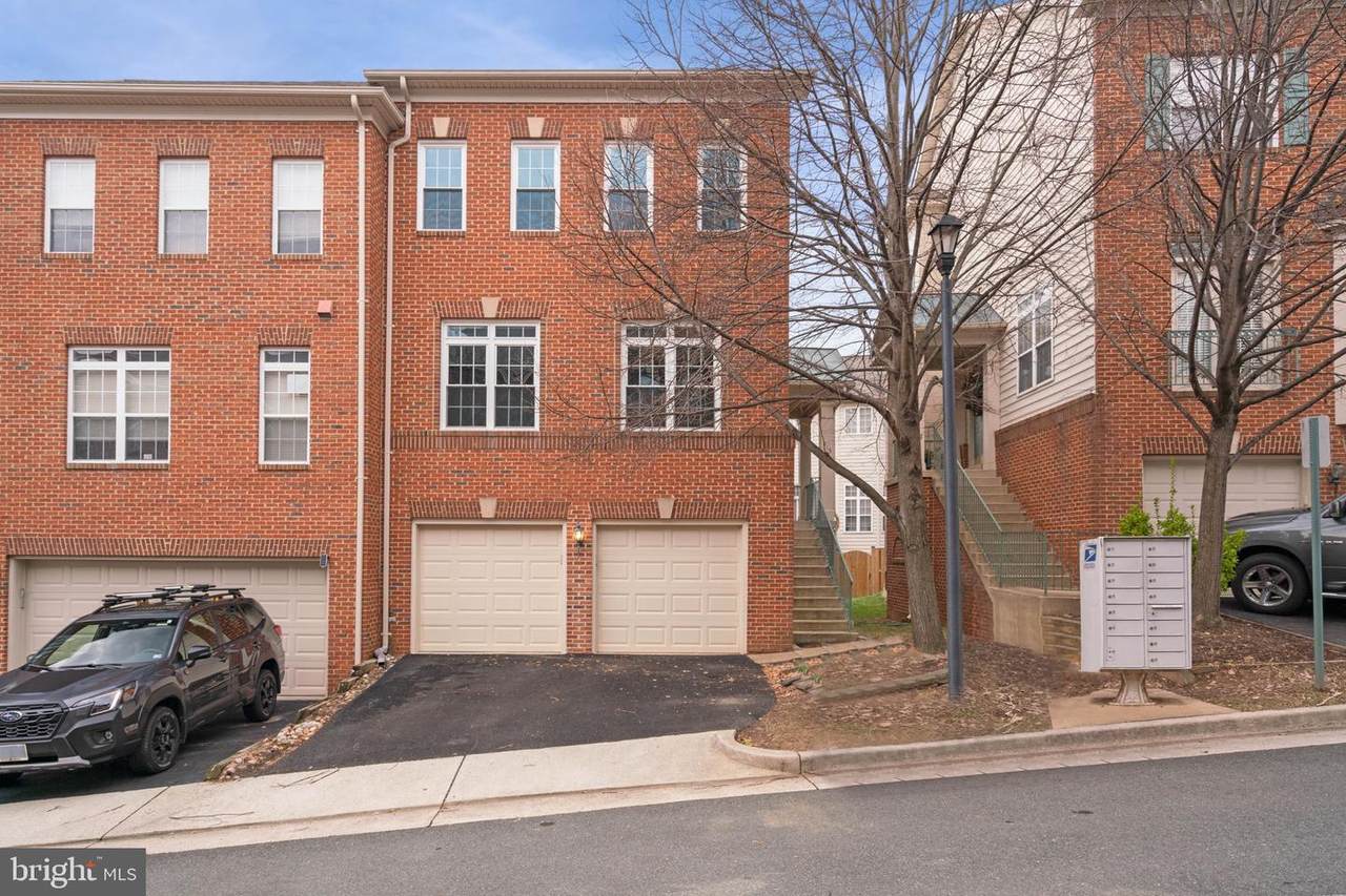 415 Stanton Place - Photo 1
