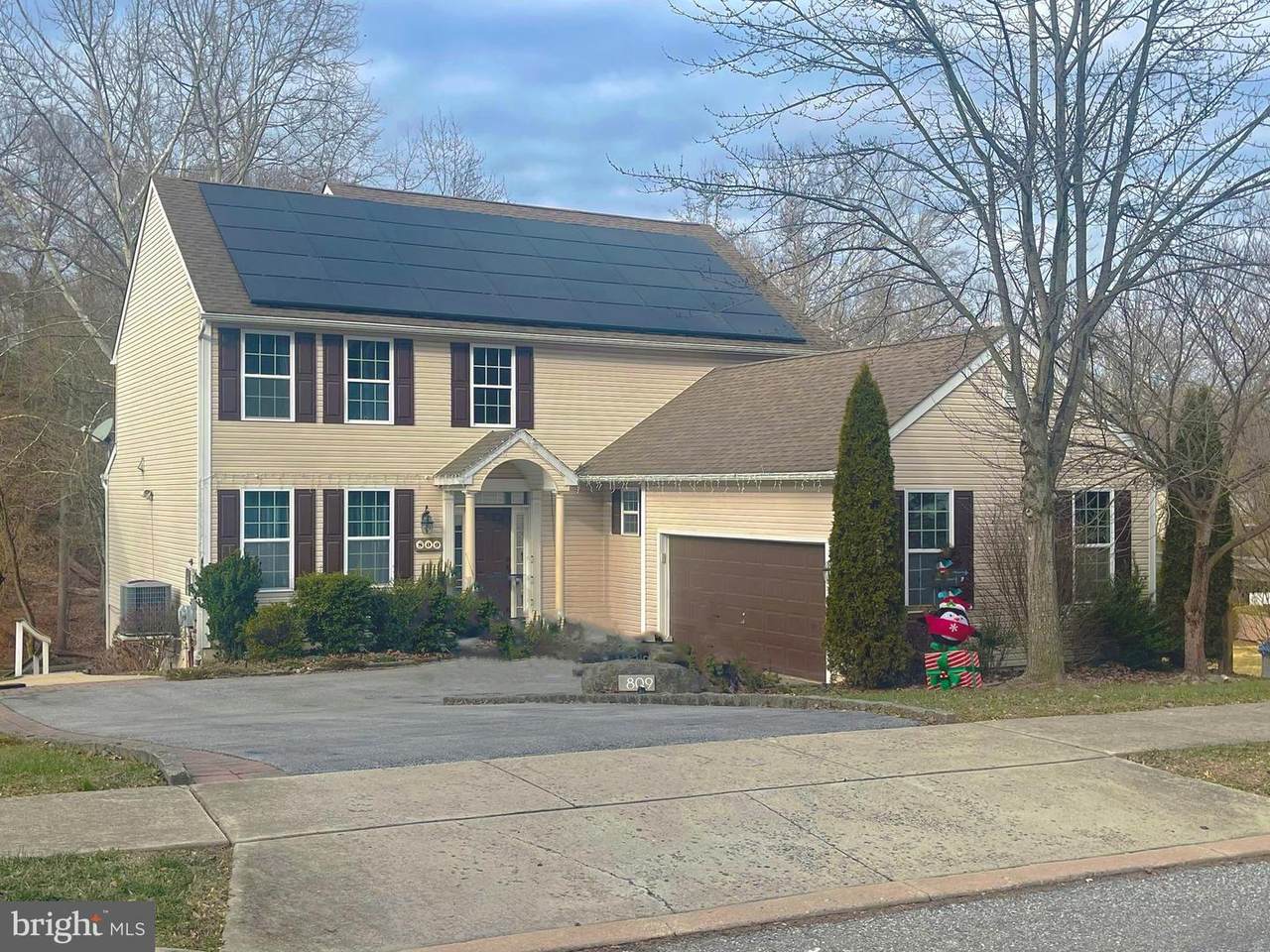 809 Maple Lane - Photo 1