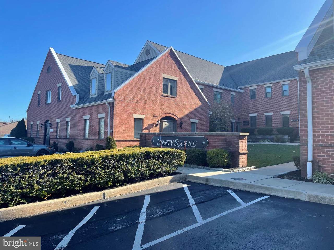 270 Lancaster Avenue - Photo 1