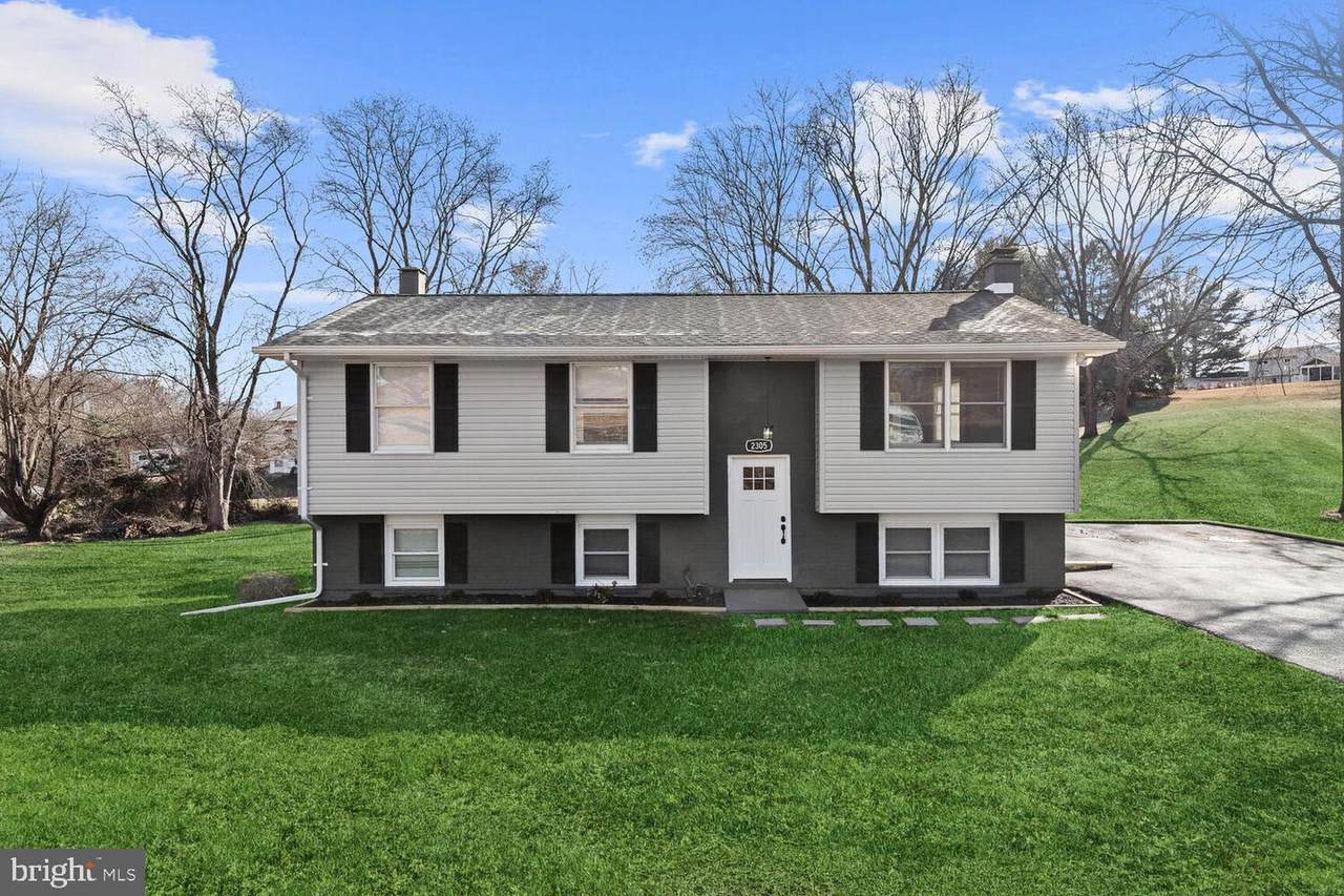 2305 Oakmont Road - Photo 1