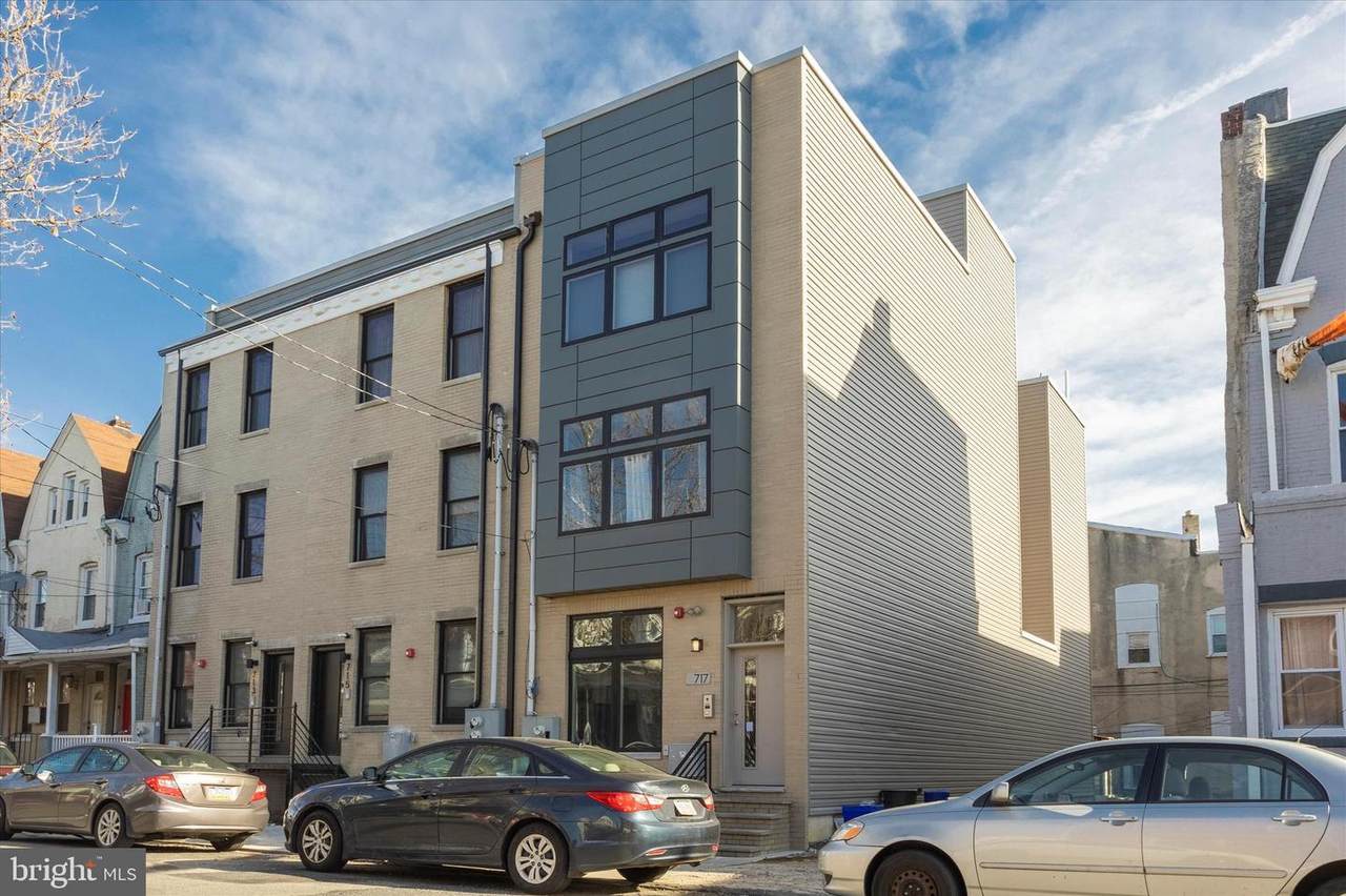 717 51ST Street - Photo 1