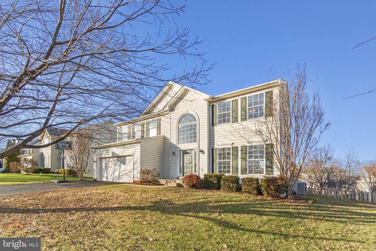 801 Virginia Avenue - Photo 1
