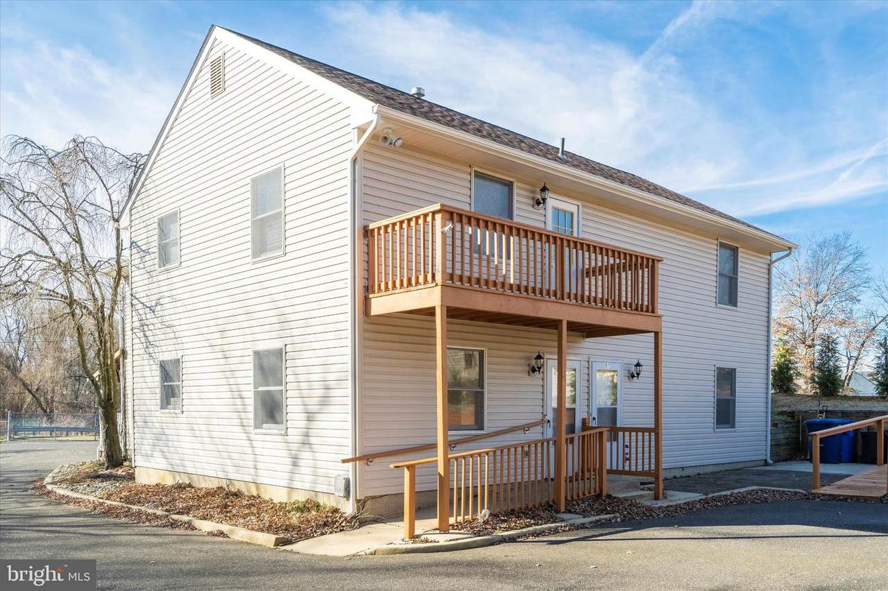 99 Grant Avenue - Photo 1