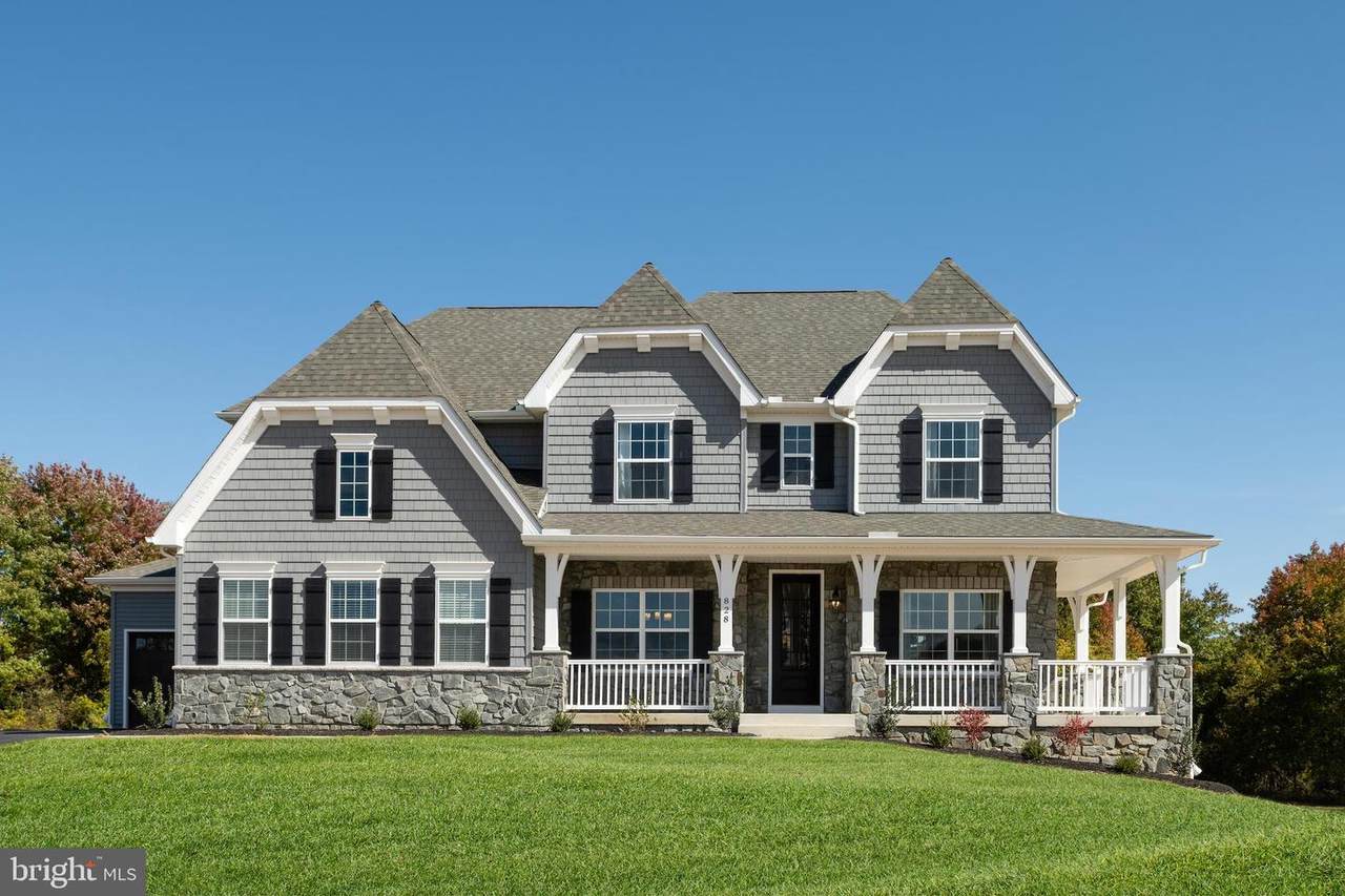 5200 Mountainview Drive - Photo 1