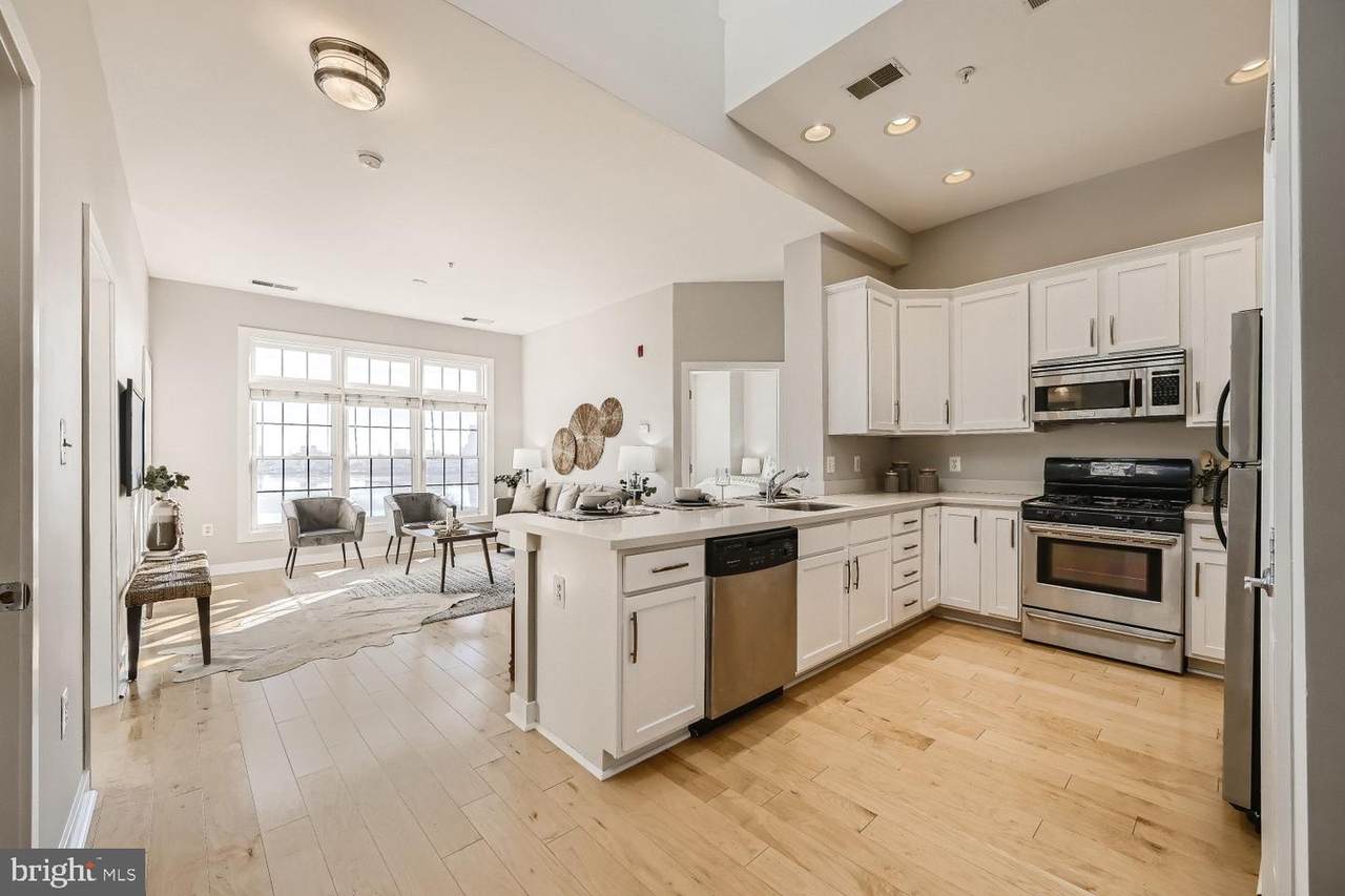 1500 Thames Street - Photo 1
