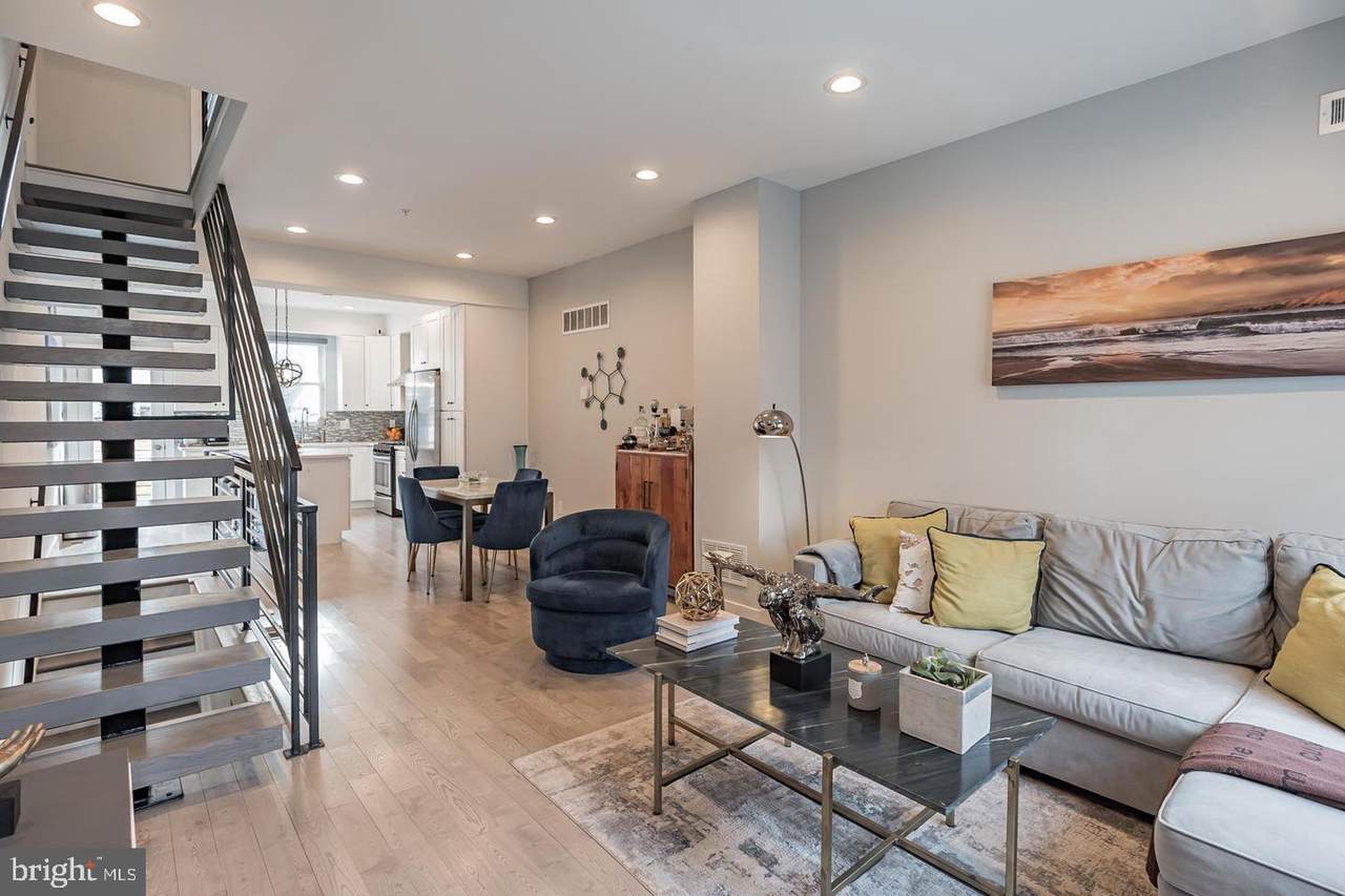 1722 Ingersoll Street - Photo 1