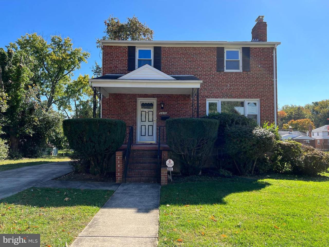 3659 Forest Garden Avenue - Photo 1