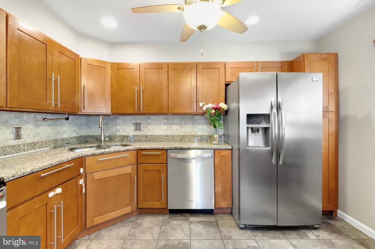 20 Montgomery Avenue - Photo 1
