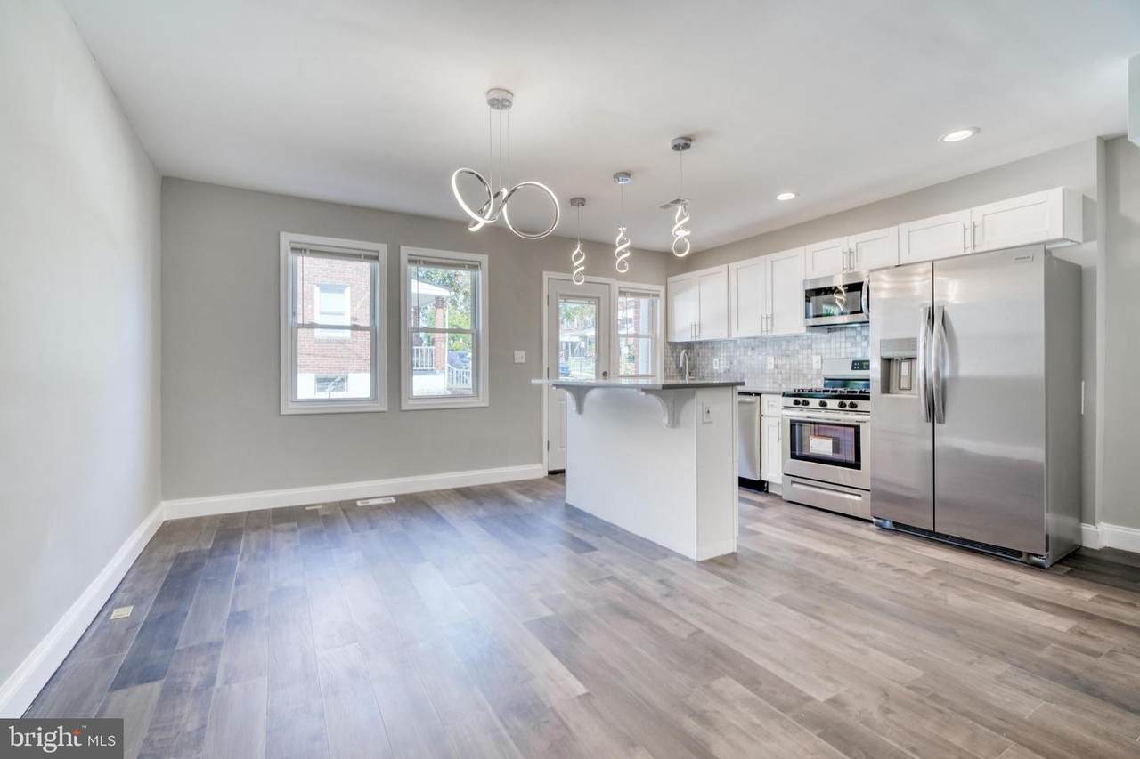 2416 Shirley Avenue - Photo 1