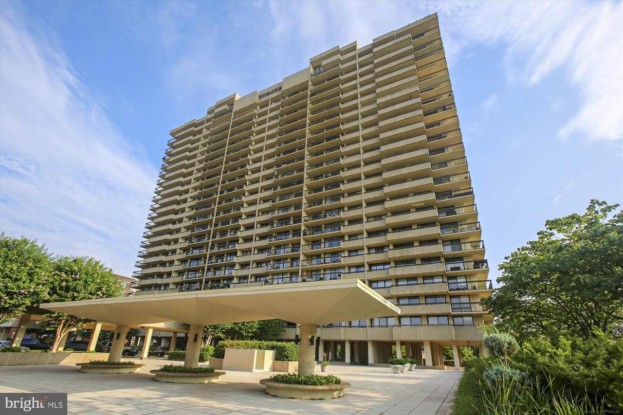 400 Madison Street - Photo 1