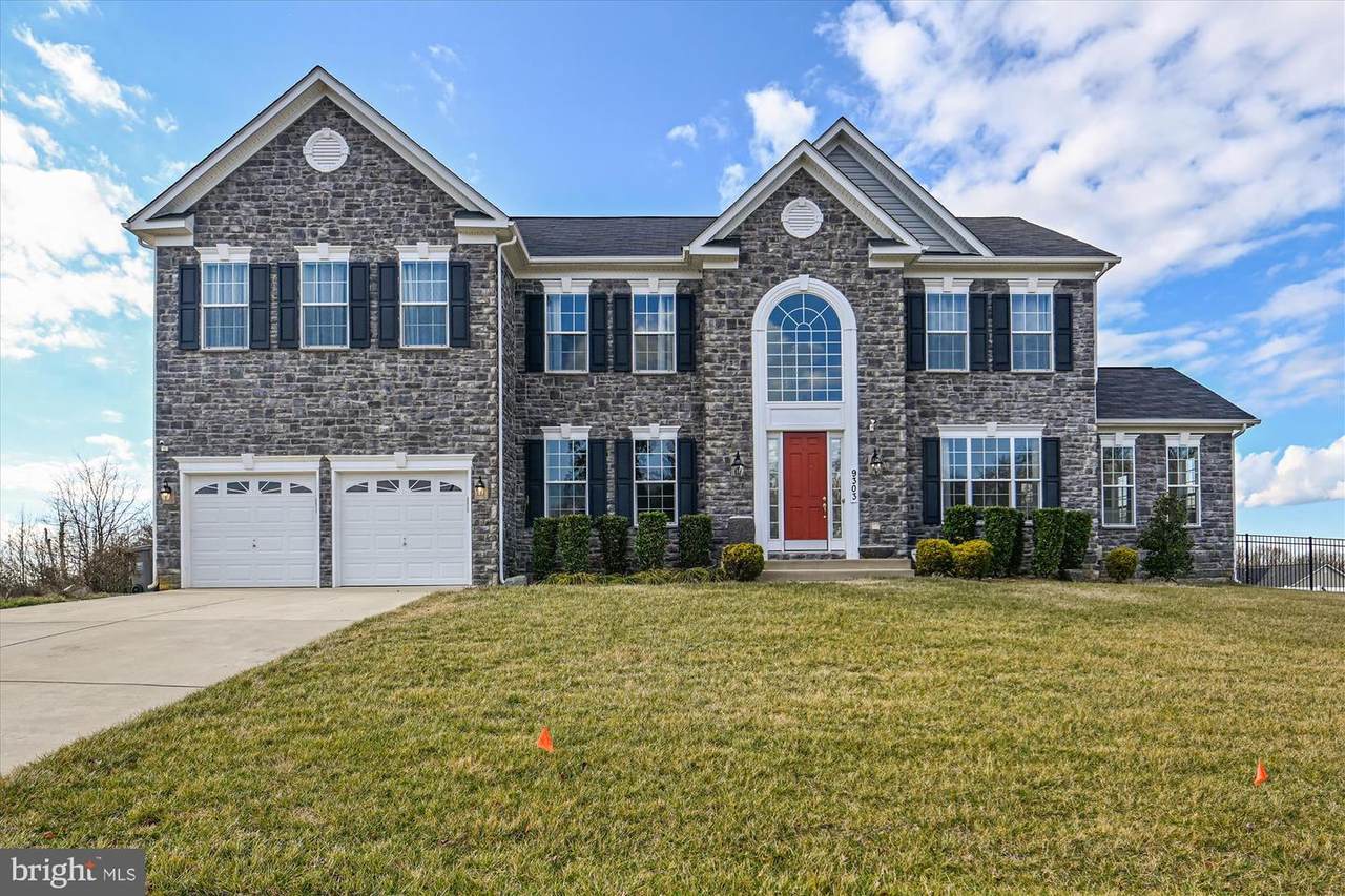 9303 Mount Vernon Way - Photo 1