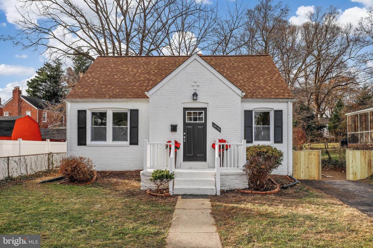 10146 Sutherland Road - Photo 1