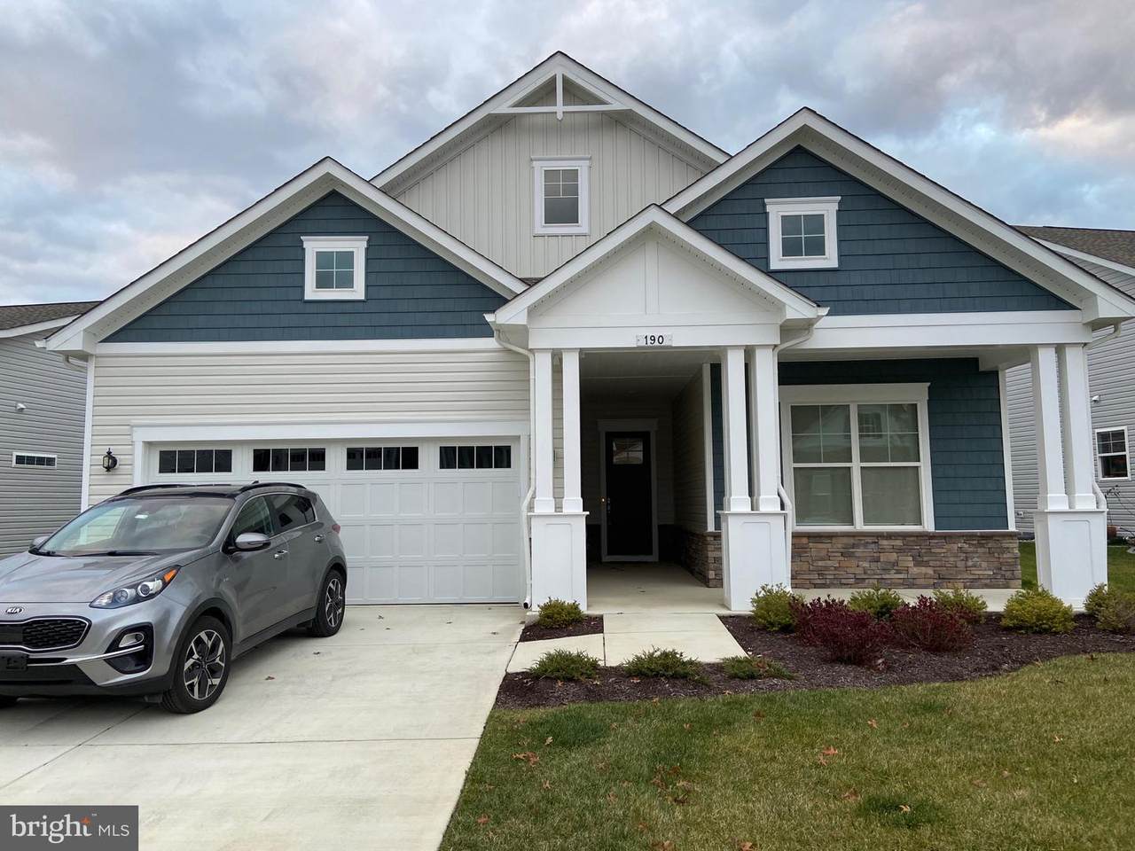 190 Spinnaker Way - Photo 1