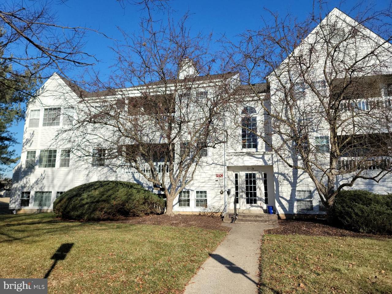 10 Shaftsbury Court - Photo 1