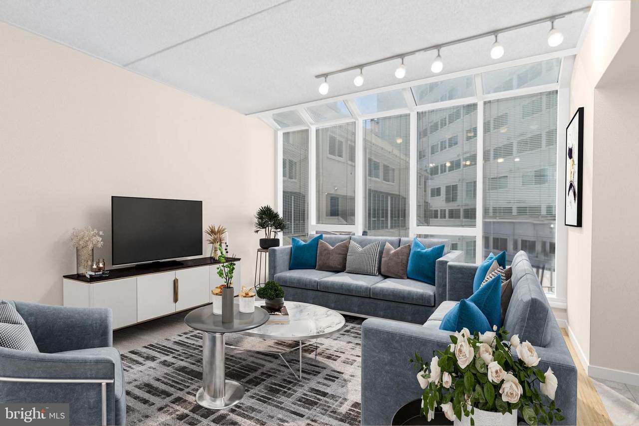 2301 Cherry Street - Photo 1