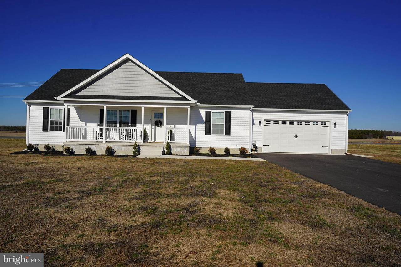 2 Highland Dr E - Photo 1