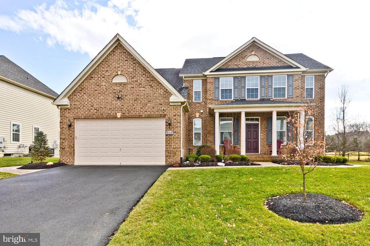 806 Bleak Hill Place - Photo 1