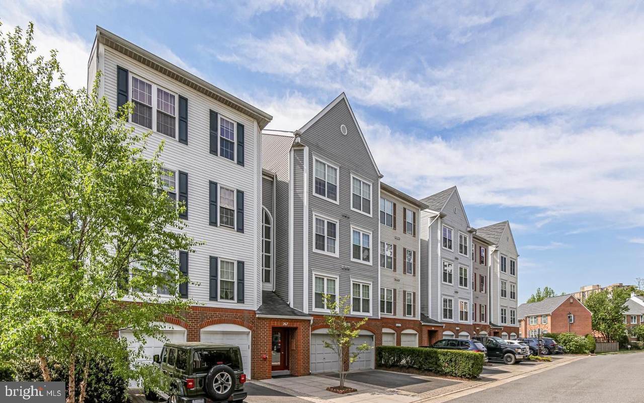 267 Pickett Street - Photo 1