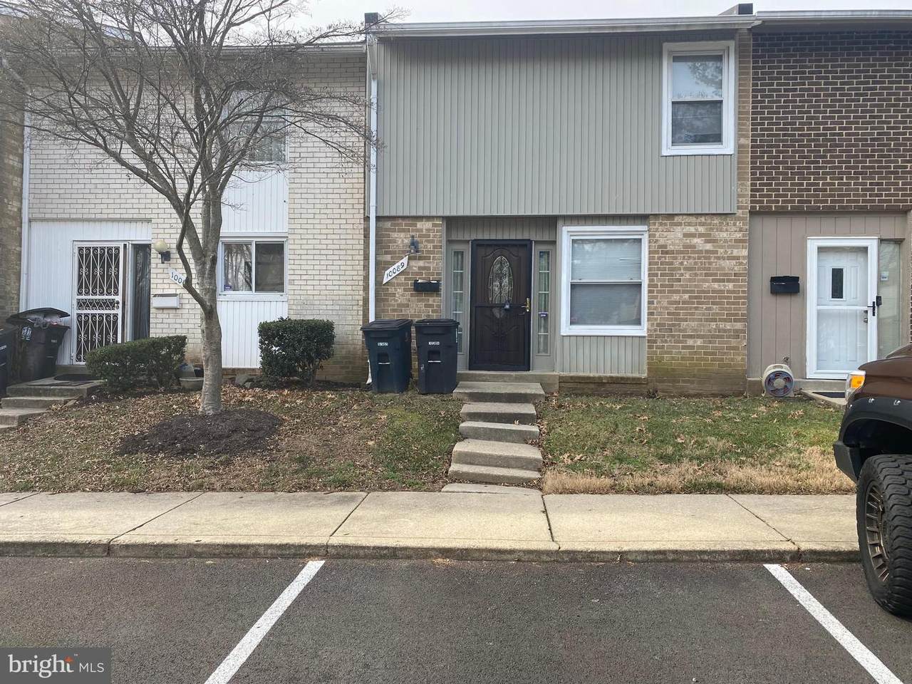 10089 Campus Way - Photo 1
