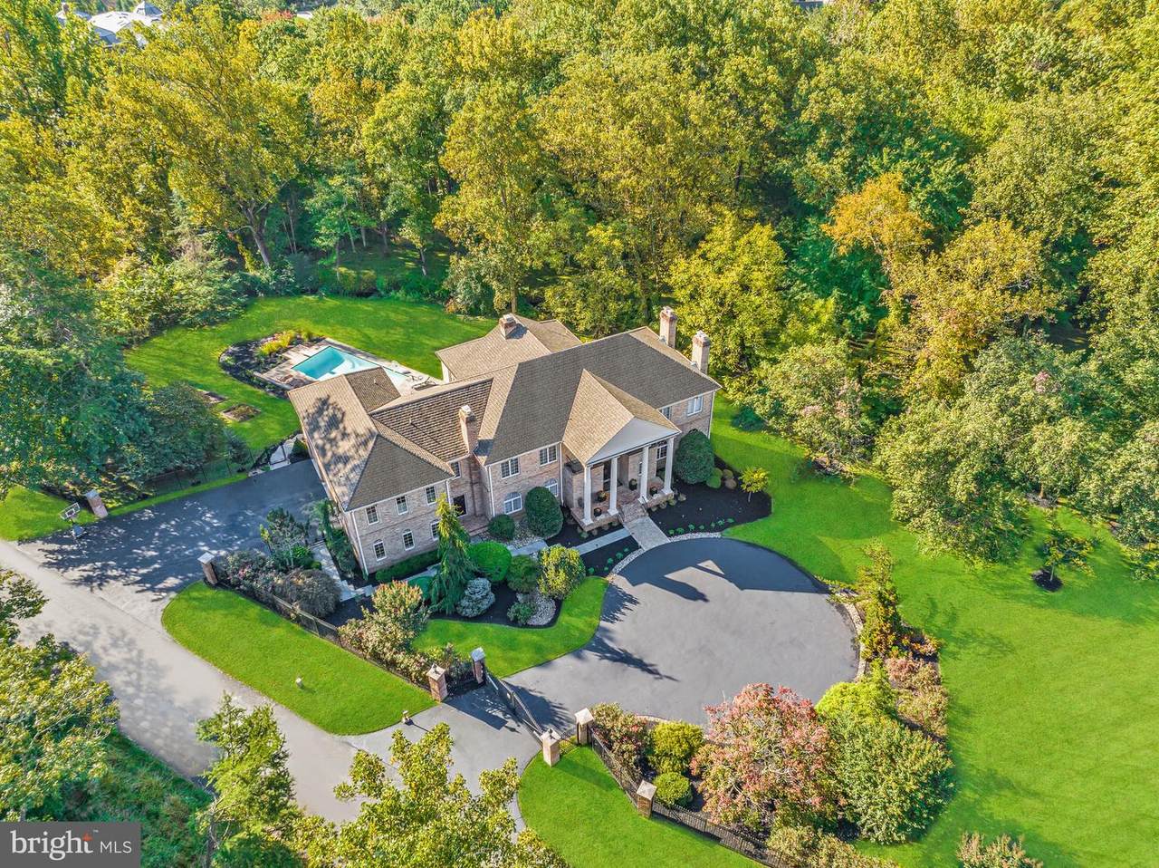 9925 Bentcross Drive - Photo 1