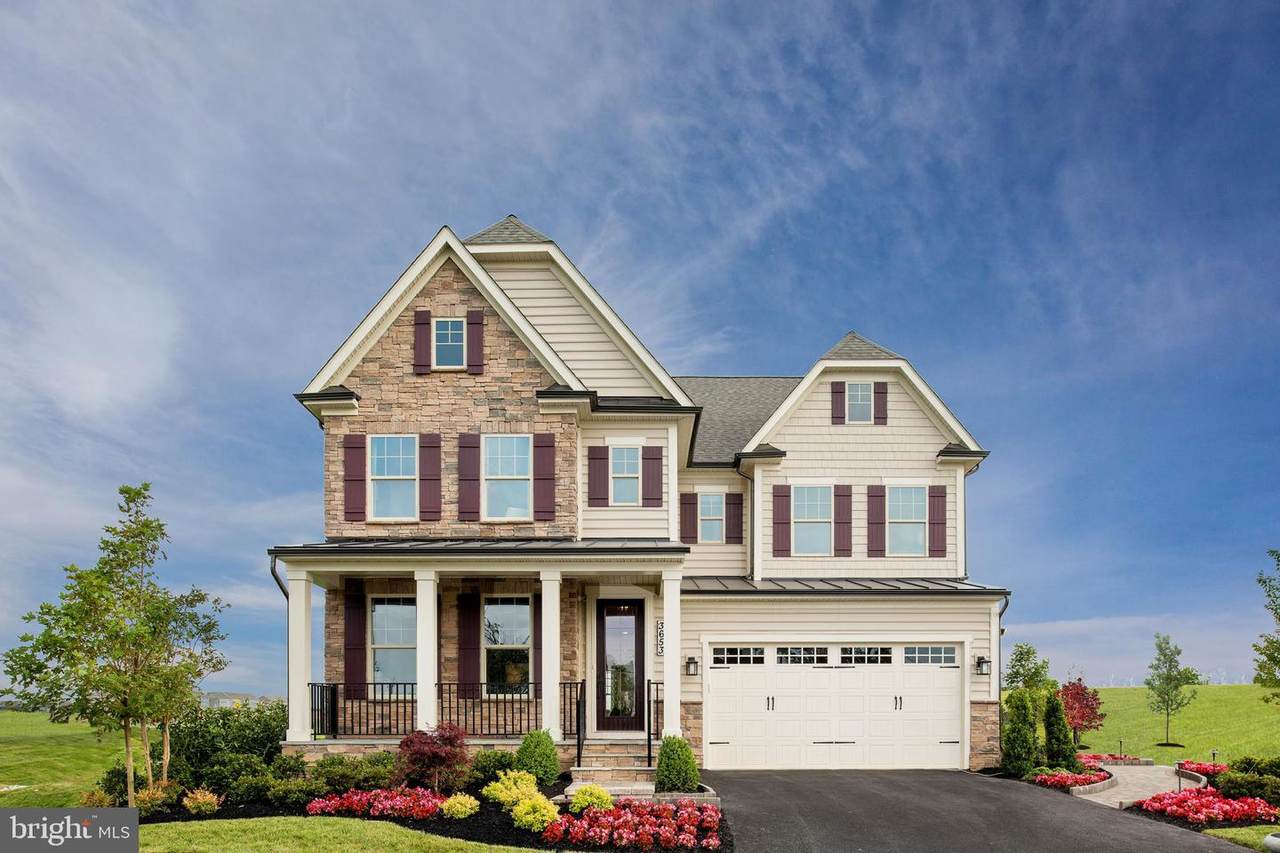 3652 Westmount Parkway - Photo 1