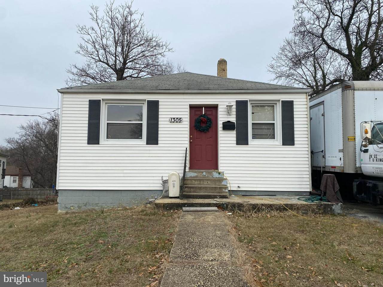 1305 Oates Street - Photo 1