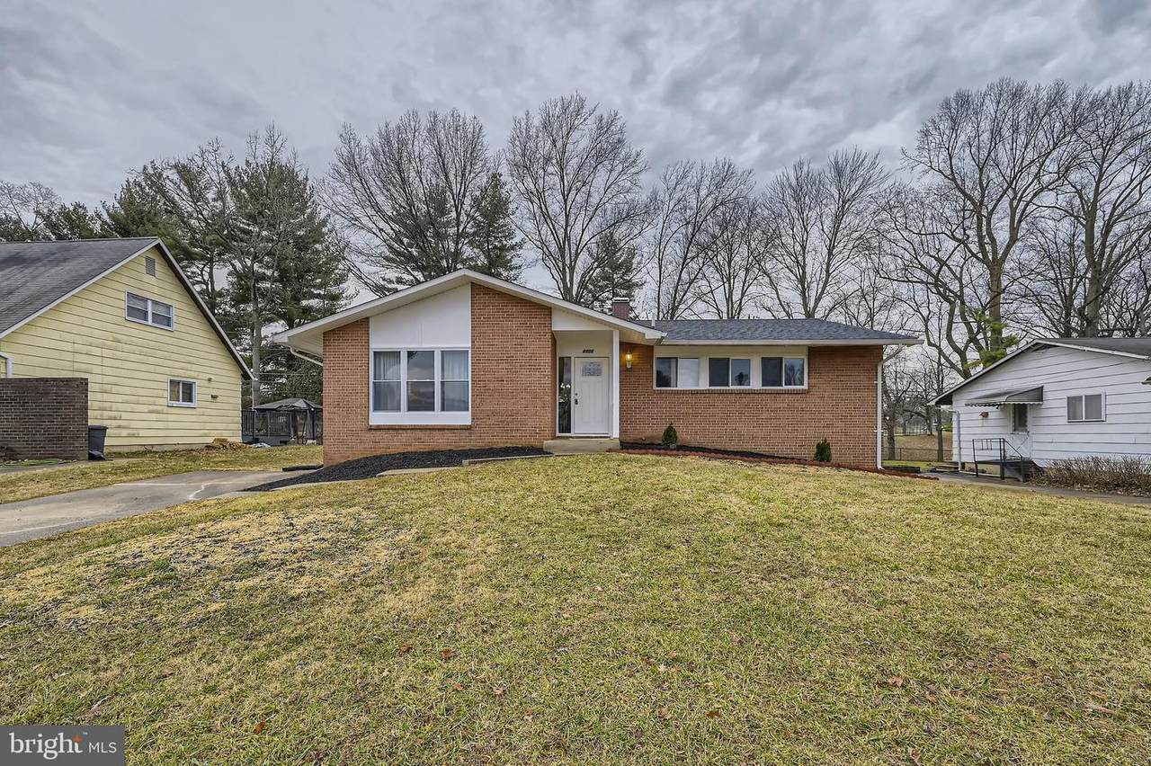 4706 Duncannon Road - Photo 1