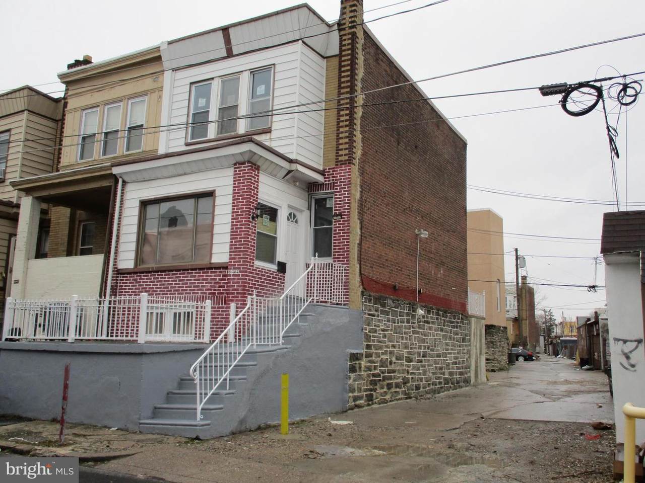 5042 Gransback Street - Photo 1