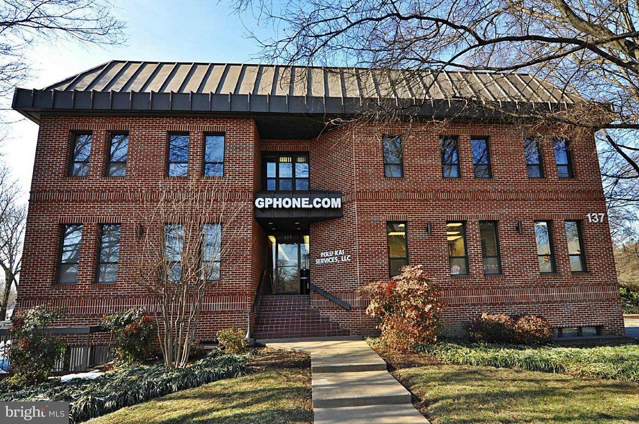 137 Washington Street - Photo 1