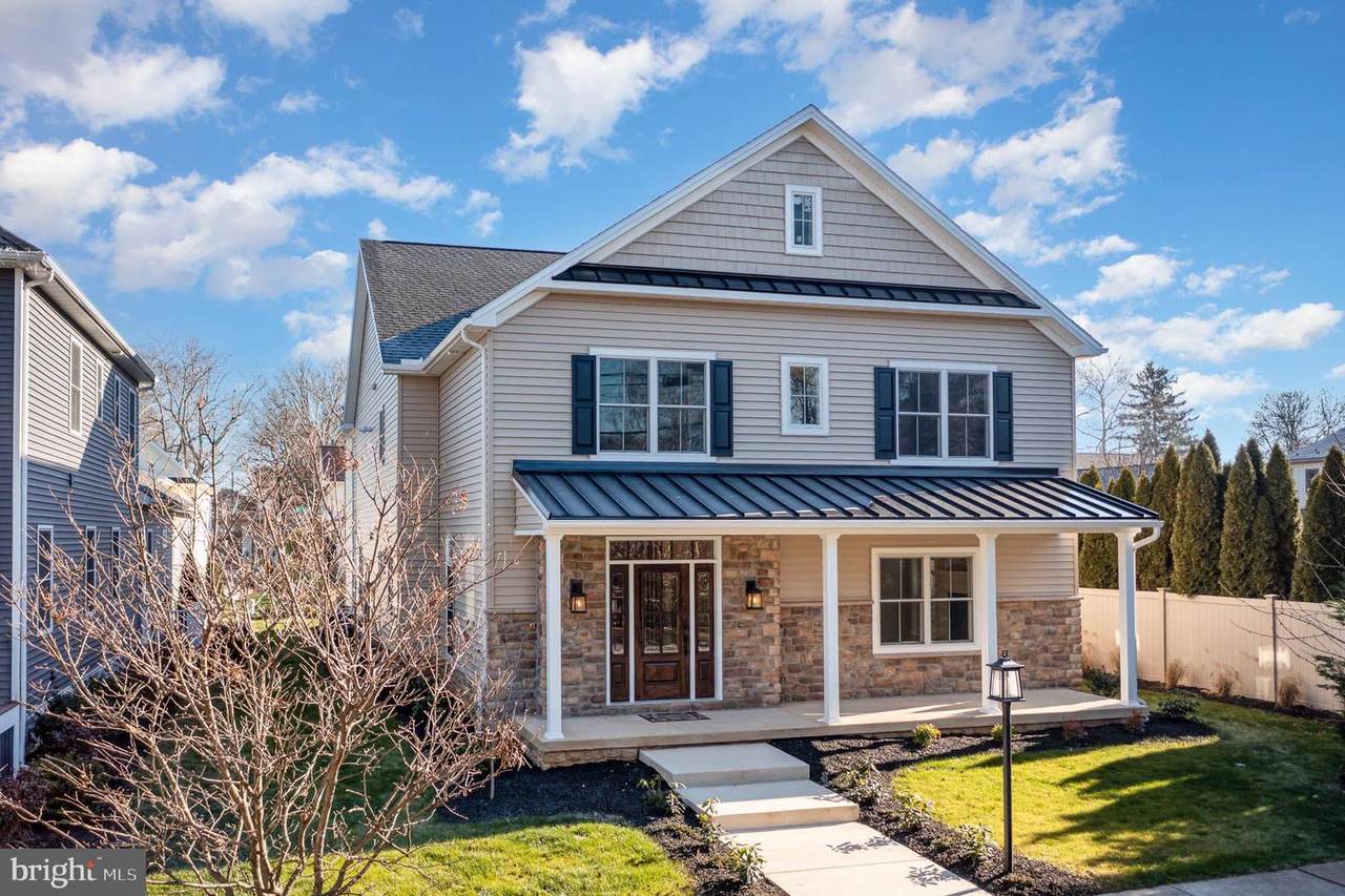 205 Wilson Street - Photo 1