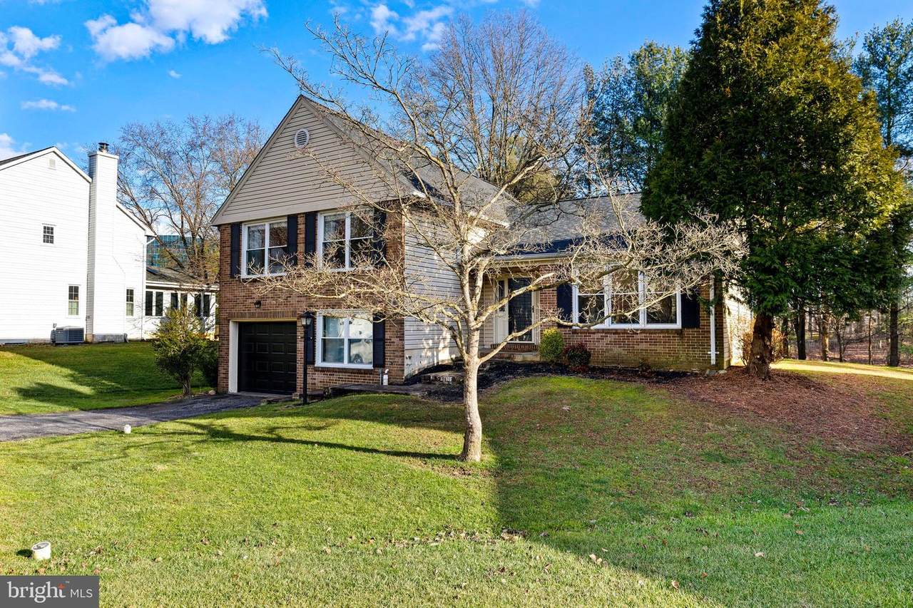 19 Silver Stirrup Court - Photo 1