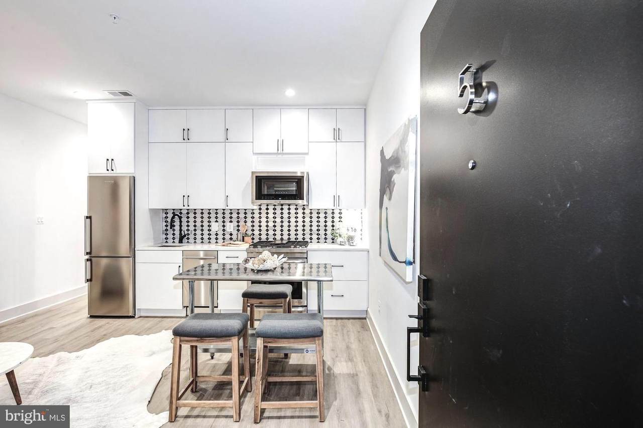 256 15TH Street - Photo 1