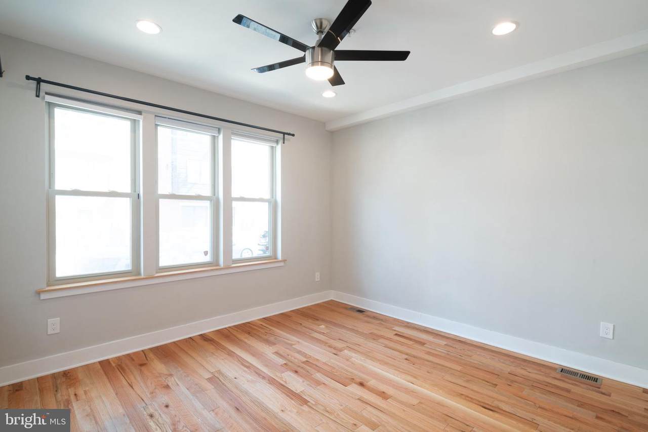 1434 Poplar Street - Photo 1