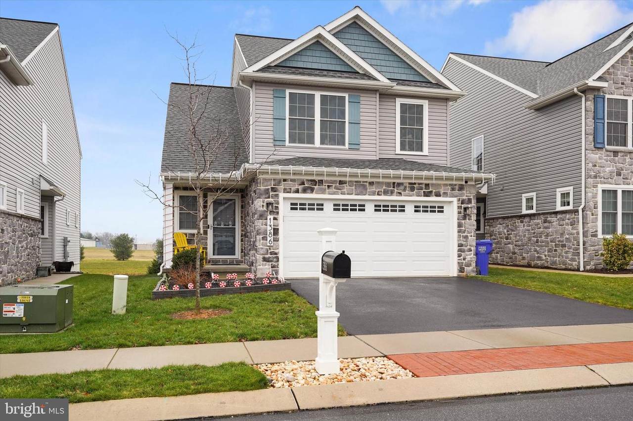 1386 Fieldstone Drive - Photo 1