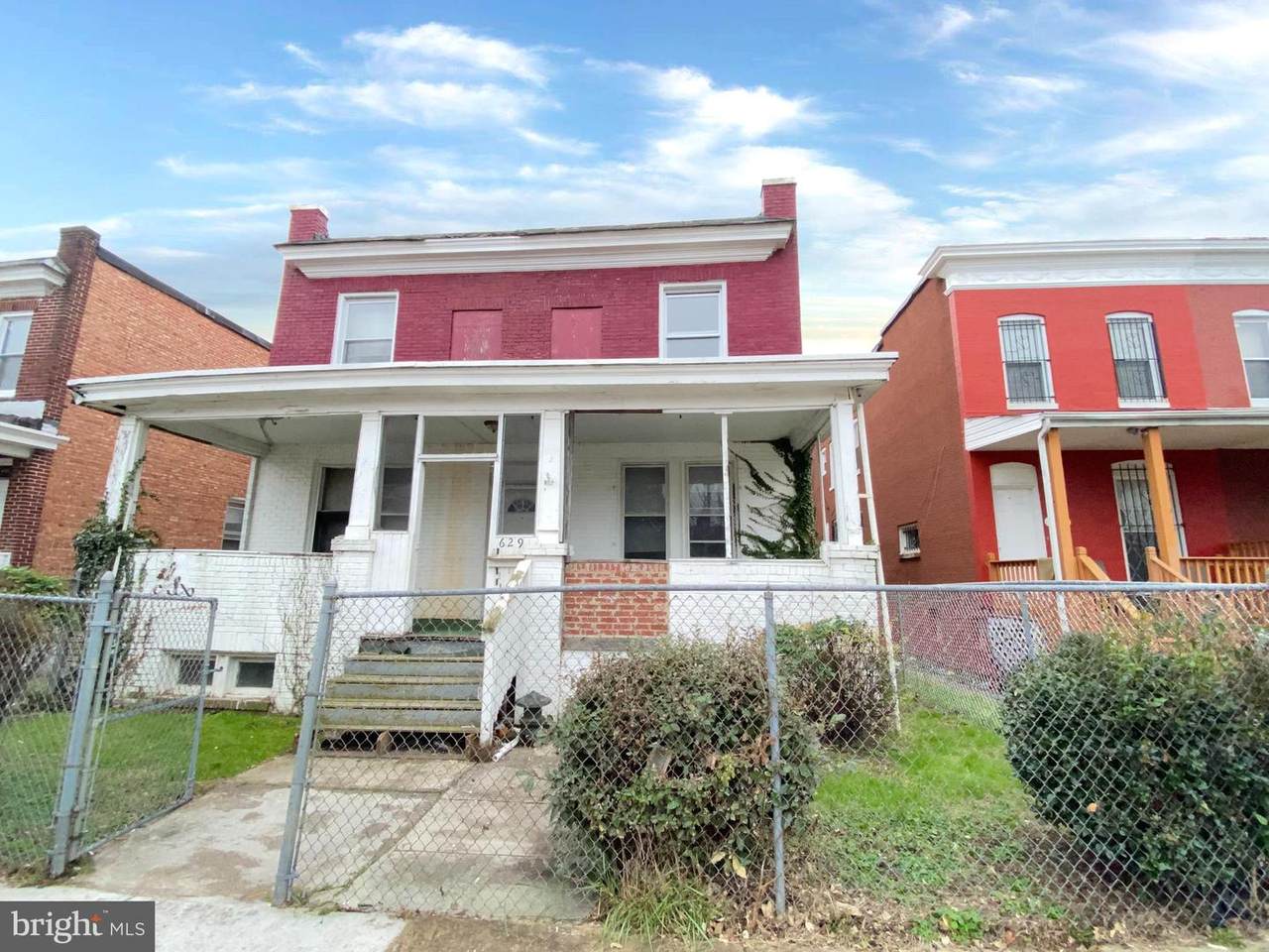 629 Dumbarton Avenue - Photo 1